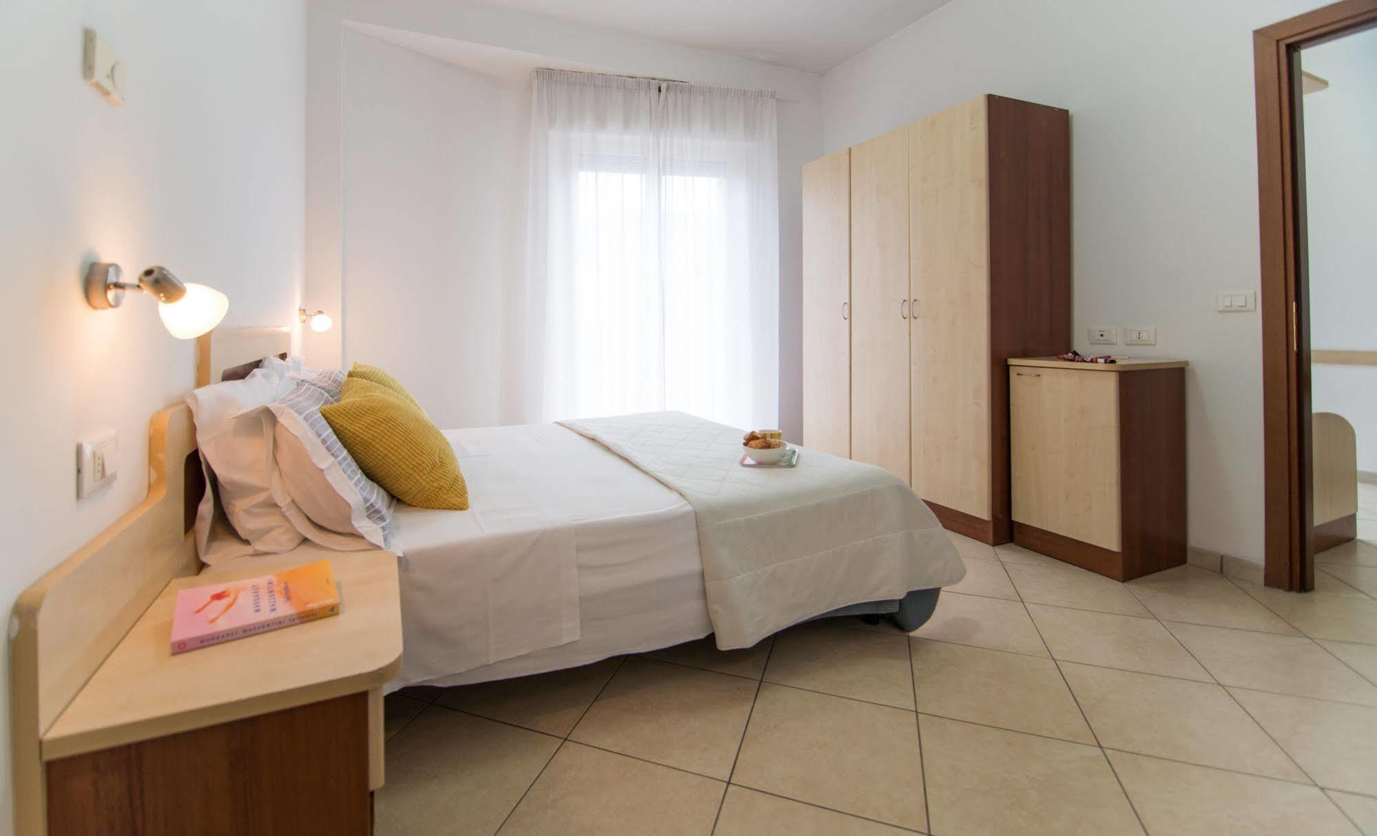 Residence Mediterraneo Rimini Exterior foto